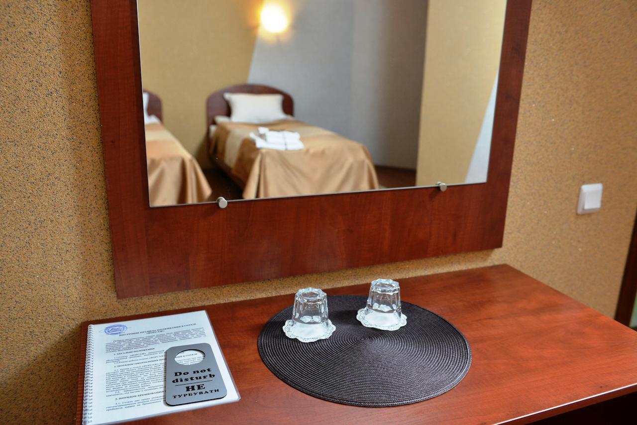 Forsage Hotel Rivne Room photo