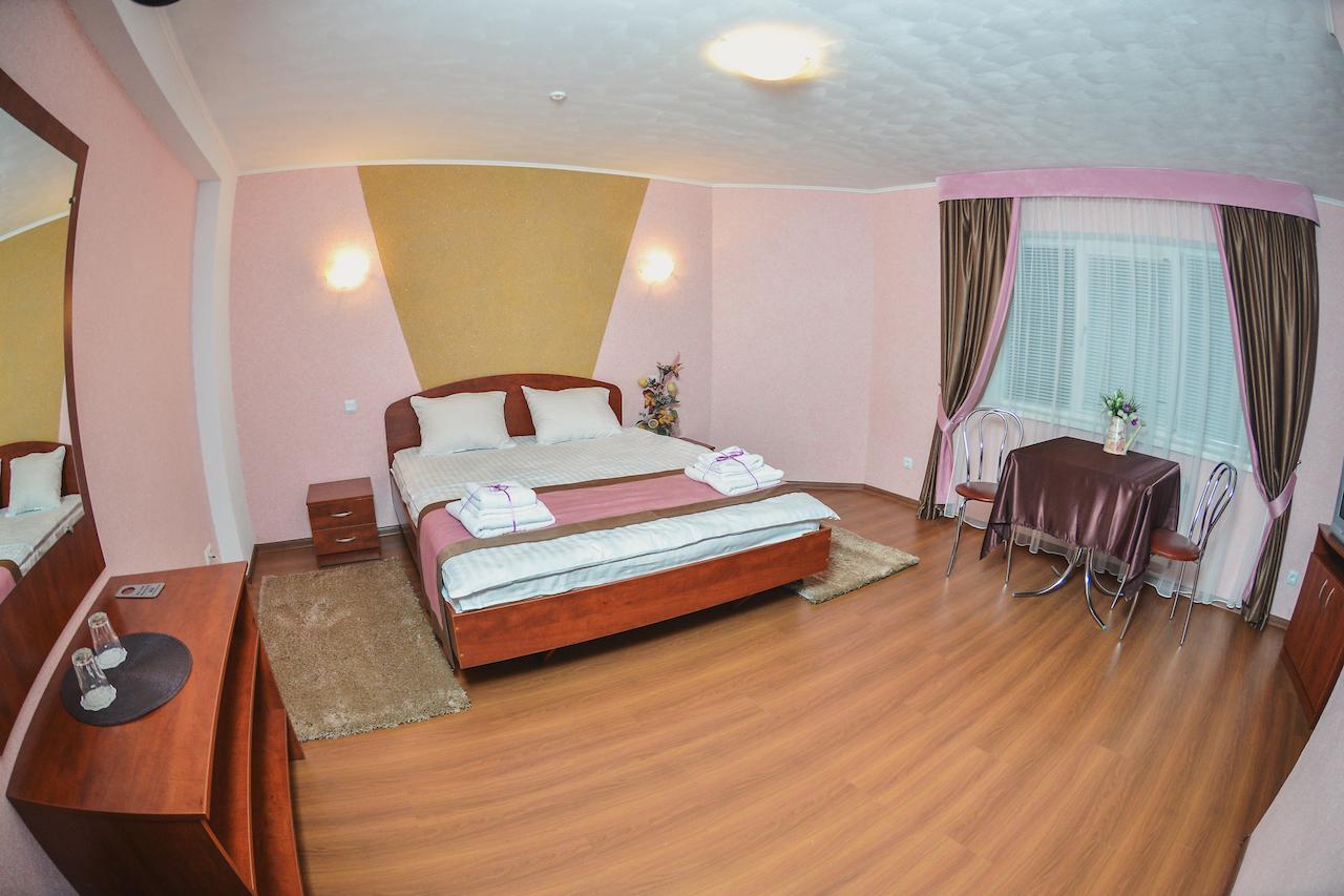 Forsage Hotel Rivne Room photo
